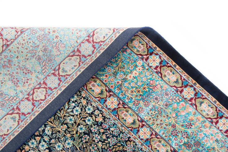 Detail image of 4' 5 x 6' 7 Ghom Design Rug