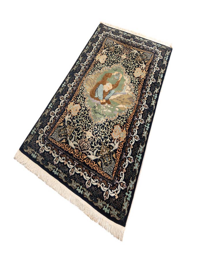 Detail image of 4' 5 x 6' 11 Ghom Rug