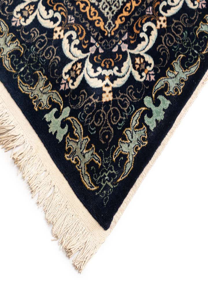 4' 5 x 6' 11 Ghom Rug