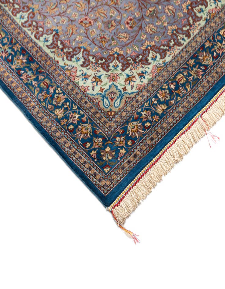 Detail image of 2' 7 x 4' 3 Ghom Silk Rug