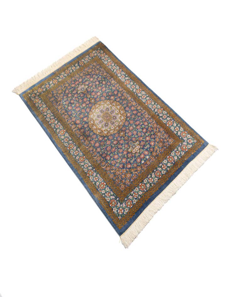 Detail image of 2' 7 x 4' Ghom Silk Rug