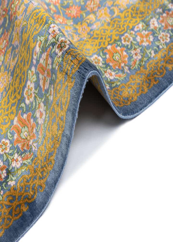 2' 7 x 4' Ghom Silk Rug