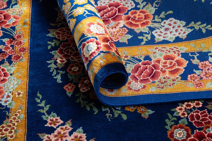 Detail image of 2' 6 x 4' 2 Ghom Silk Rug