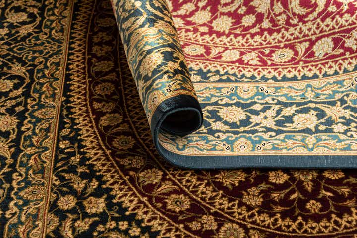 2' 7 x 3' 10 Ghom Silk Rug