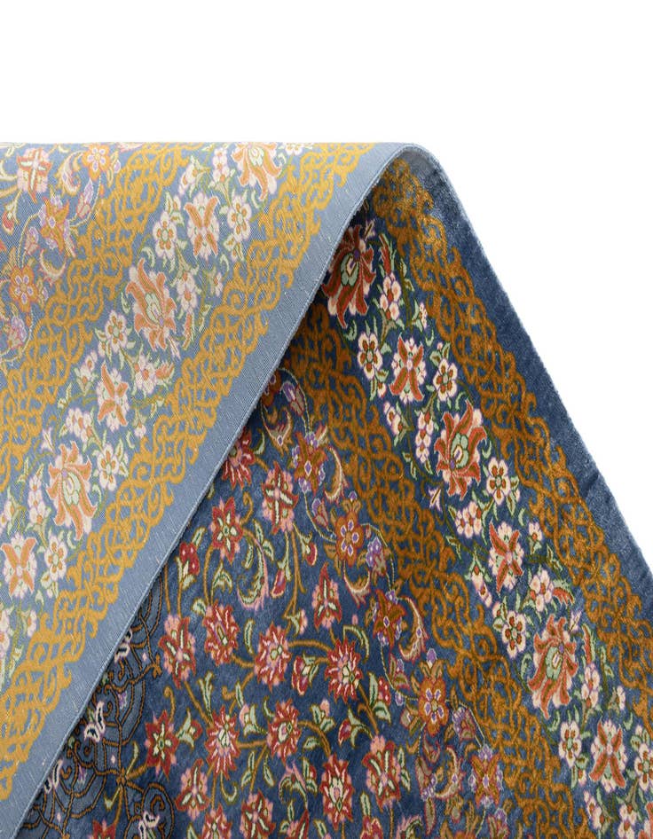 Detail image of 2' 7 x 4' 2 Ghom Silk Rug