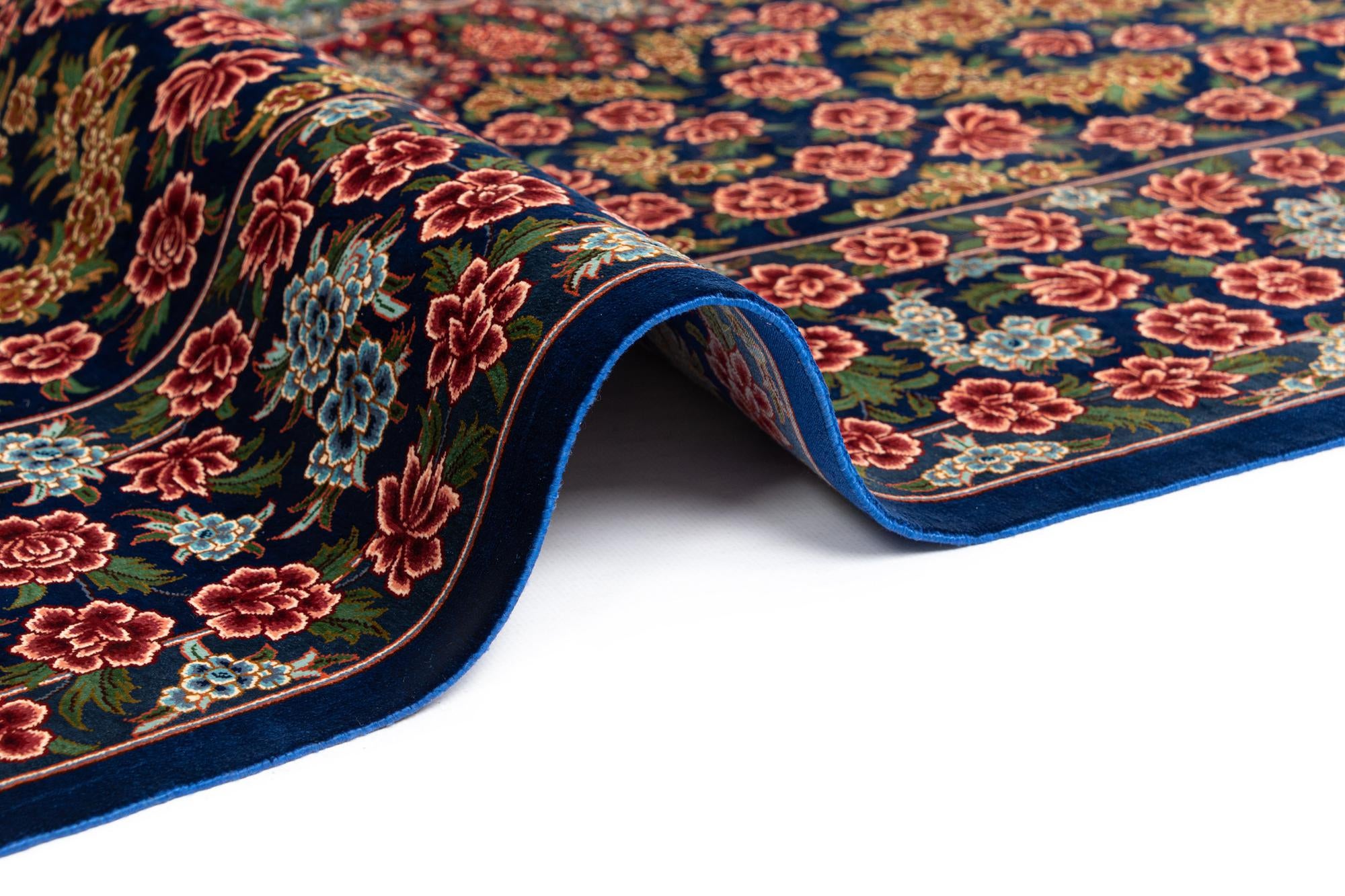 4' 4 x 6' 7 Ghom Silk Rug