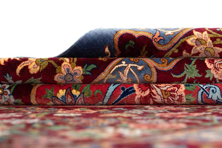 Detail image of 4' 4 x 6' 5 Ghom Silk Rug