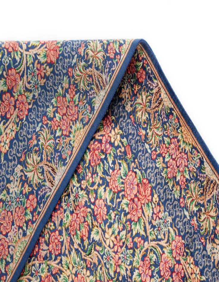 Detail image of 2' 7 x 4' 1 Ghom Silk Rug