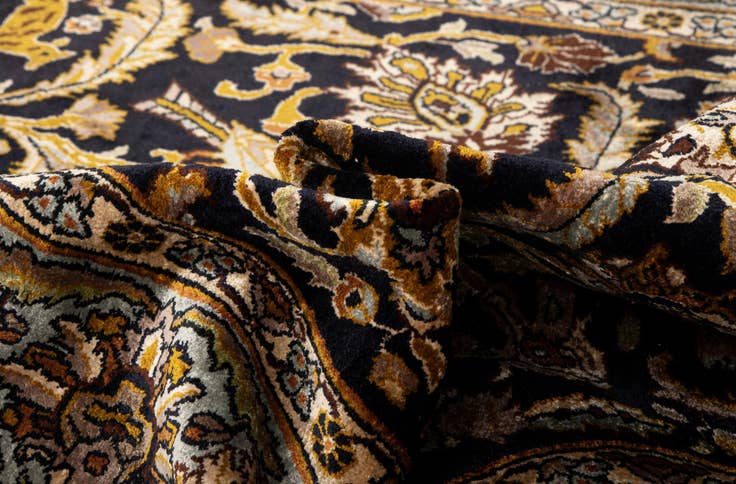 Detailansicht von 115cm x 190cm Ghom Silk Teppich