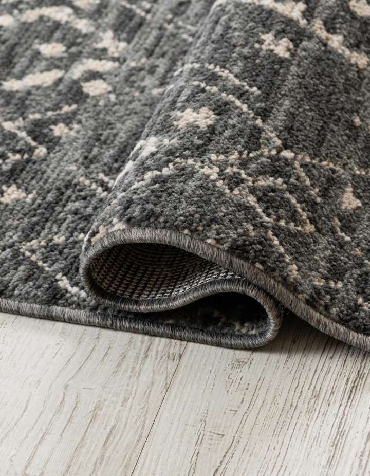 4' x 6' 3 Grand Tradition Rug