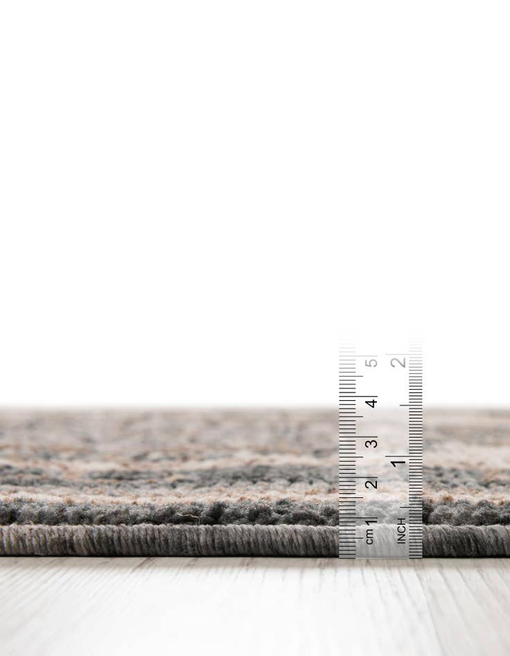 Detail image of 5' x 5' Grand Tradition Rug