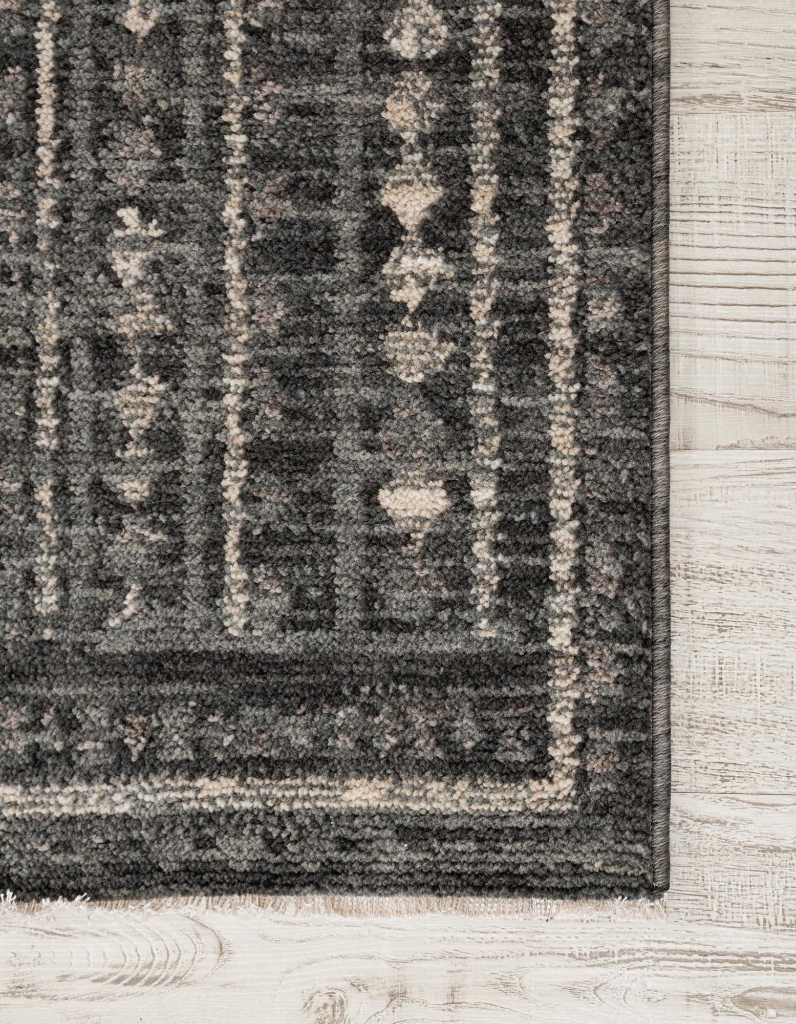 5' x 5' Grand Tradition Rug