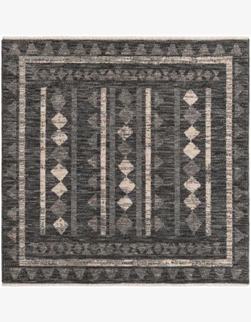 5' x 5' Grand Tradition Rug