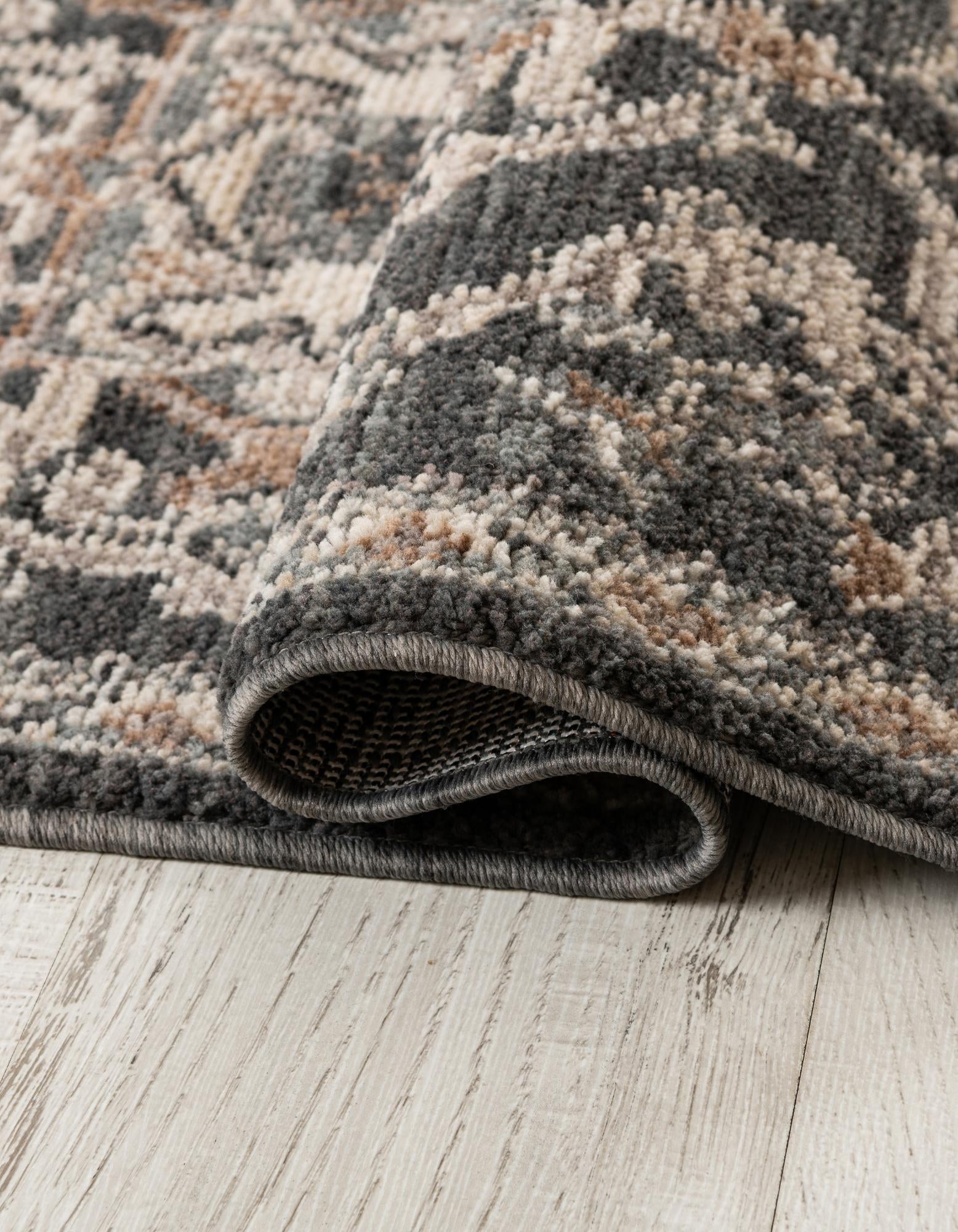 5' x 5' Grand Tradition Rug