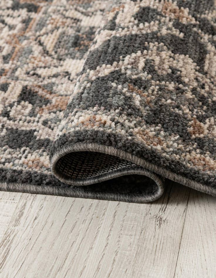 Detail image of 5' x 5' Grand Tradition Rug