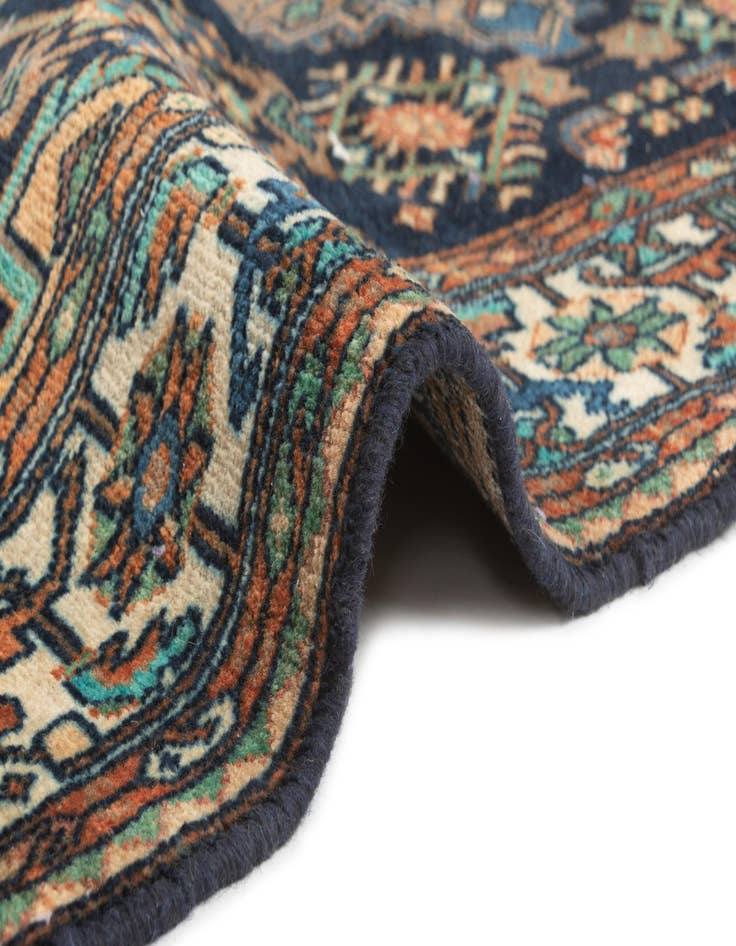 Detail image of 4' 1 x 6' 2 Hamedan Rug