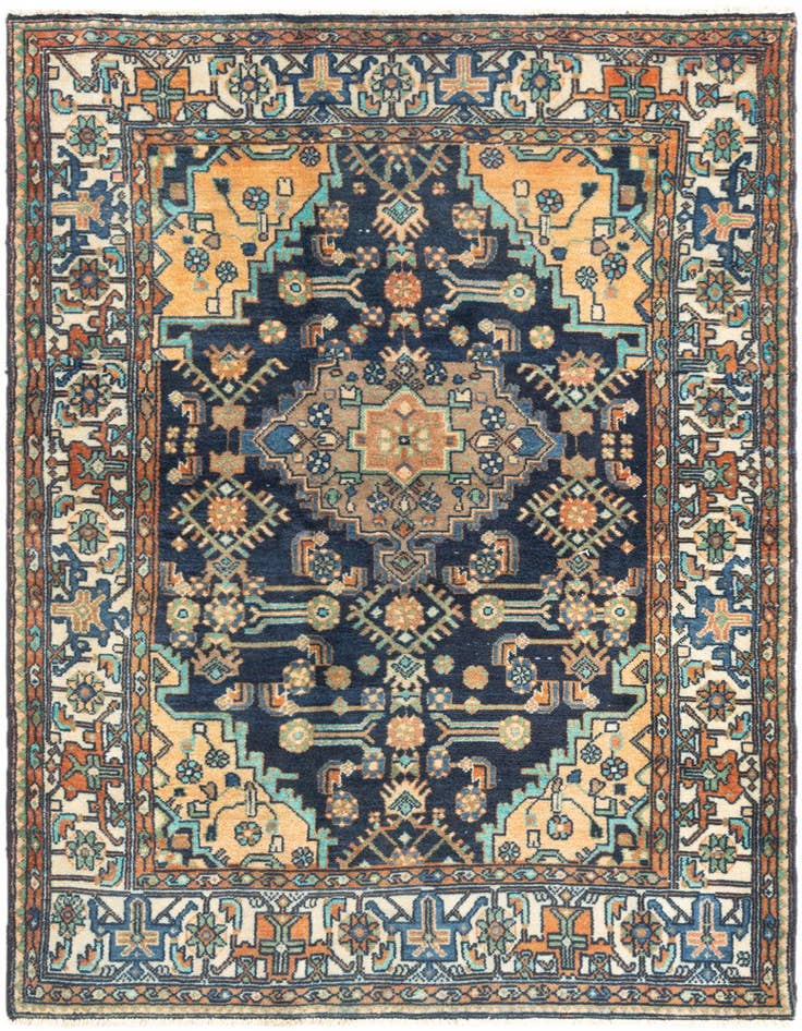 Detail image of 4' 1 x 6' 2 Hamedan Rug