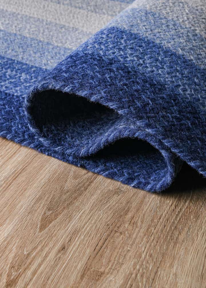 2' x 3' 1 Handmade Hand Braided Wool Rug