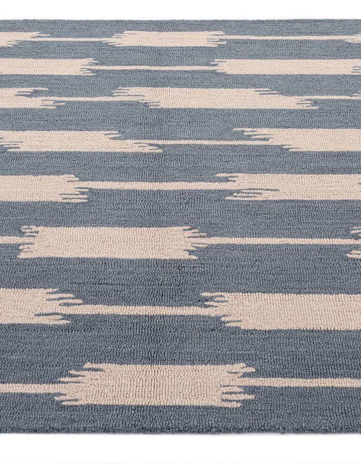 Detail image of 5' 1 x 8' 1 Hand Tufted Wool Rug
