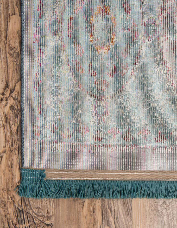 Detail image of 2' 2 x 3' Havana Rug
