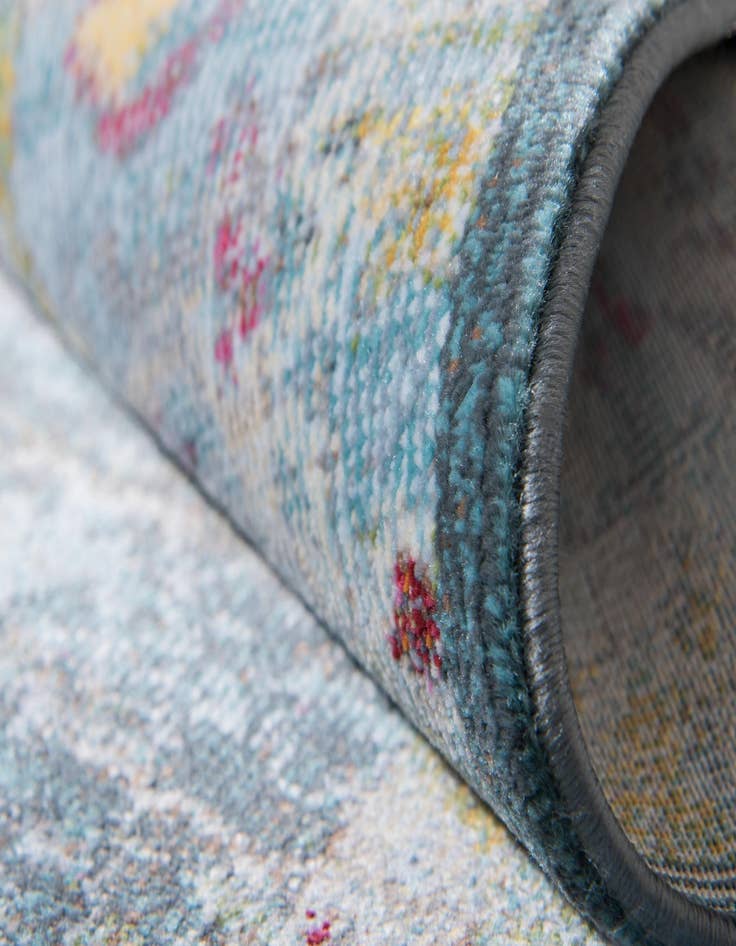 Detail image of 2' 2 x 3' Havana Rug