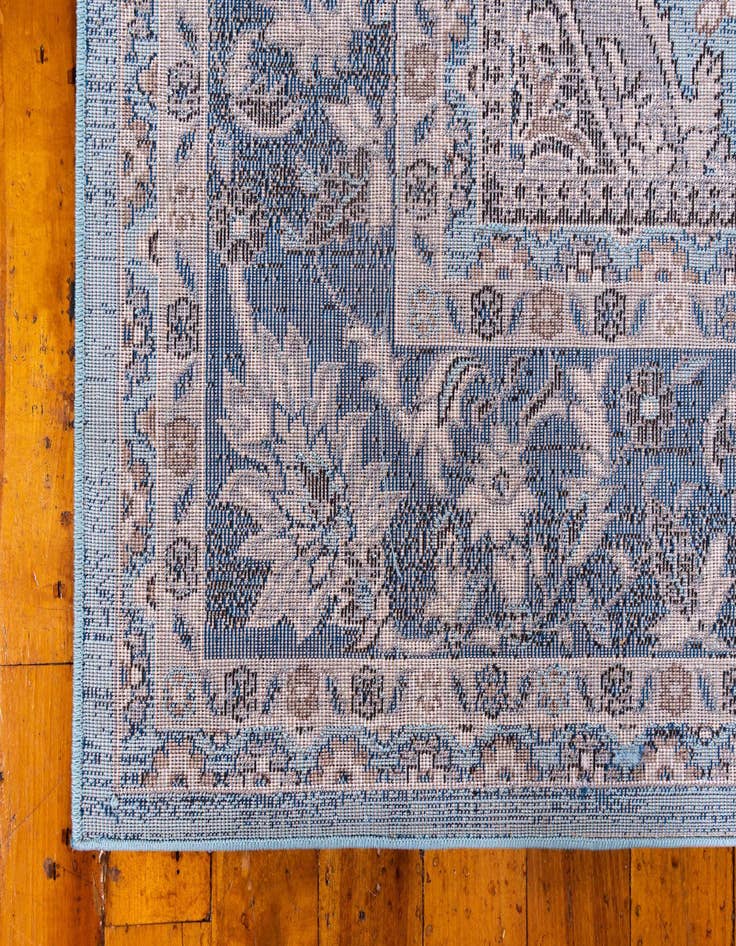 Detail image of 8' x 10' Heritage Rug