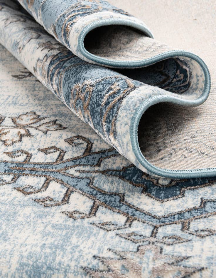 Detail image of 2' x 3' Highbury Rug