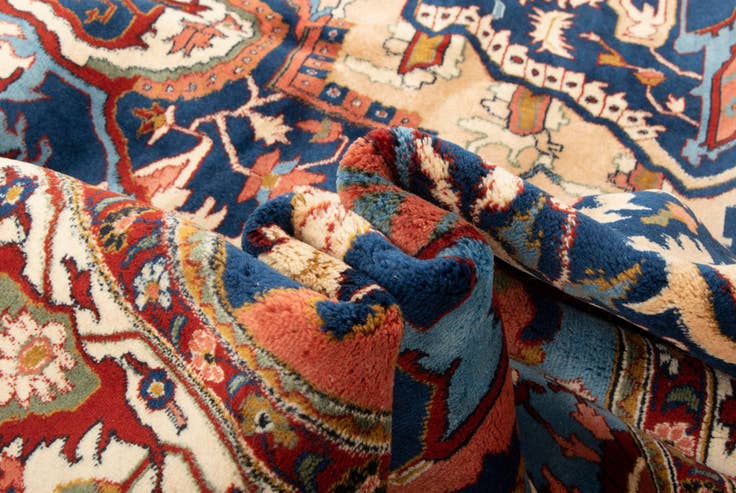 Detail image of 6' 9 x 10' 2 Hand Knotted Indo Heriz Wool Rug