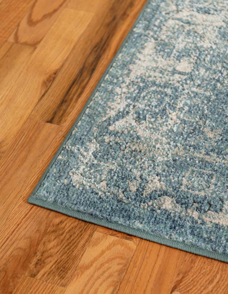 Detail image of 2' x 3' Isabella Rug