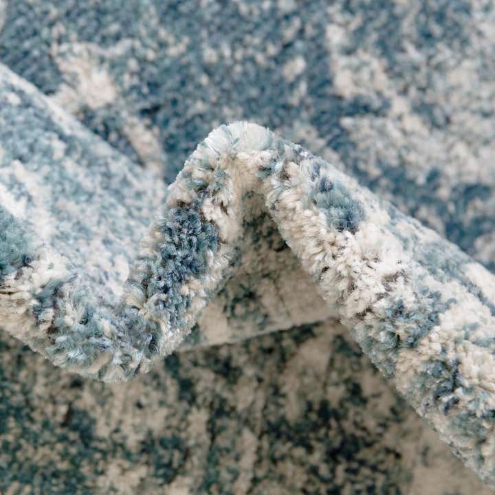 2' x 3' Isabella Rug