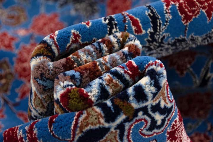 3' 9 x 5' 9 Hand Knotted Isfahan Persian Rug