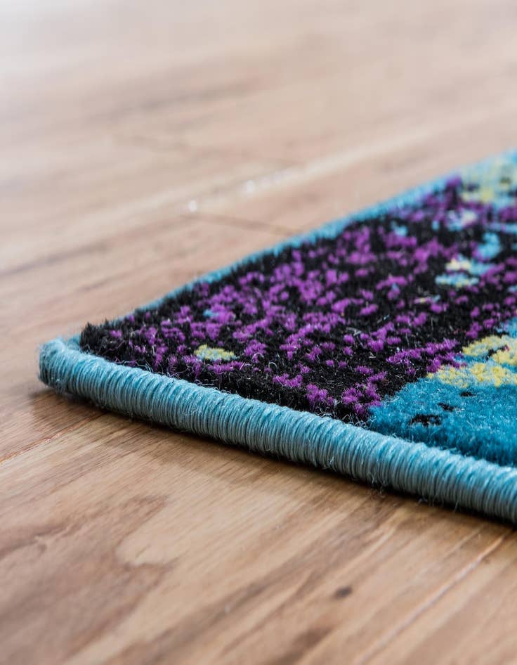 Detail image of 10' x 13' Istanbul Rug