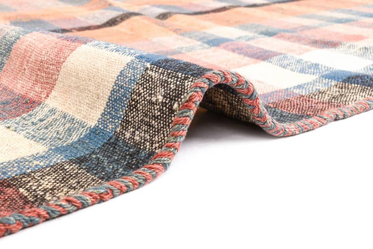 Detail image of 4' 8 x 6' 4 Jajim Rug