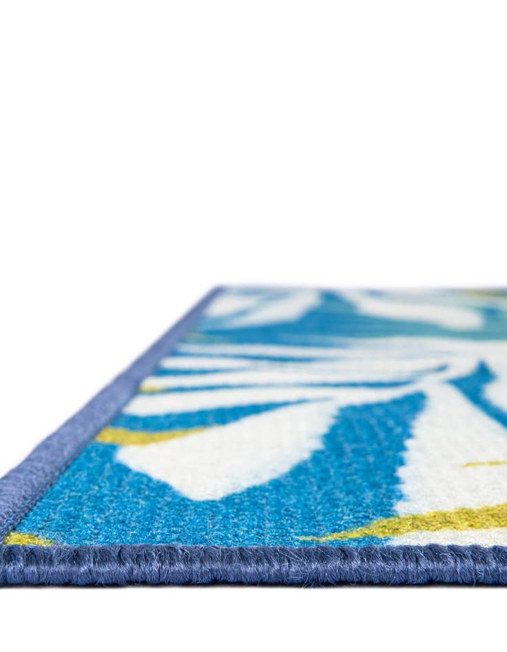 Detail image of 4' 1 x 6' 1 Easy-Clean Jill Zarin Caribbean Indoor / Outdoor Rug