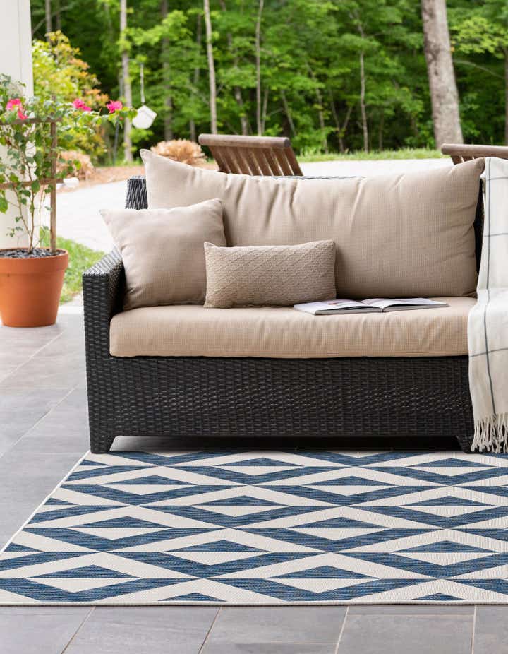 4' x 6' Easy-Clean Jill Zarin Napa Indoor / Outdoor Rug
