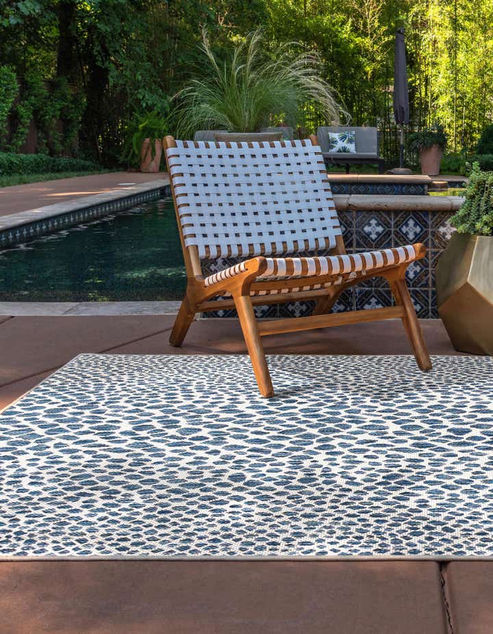 9' x 12' Easy-Clean Jill Zarin Cape Town Indoor / Outdoor Rug