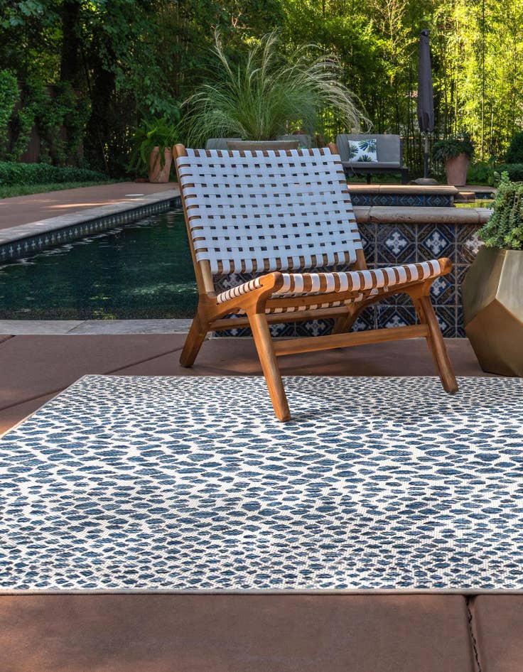 Detail image of 3' x 5' 3 Easy-Clean Jill Zarin Cape Town Indoor / Outdoor Rug