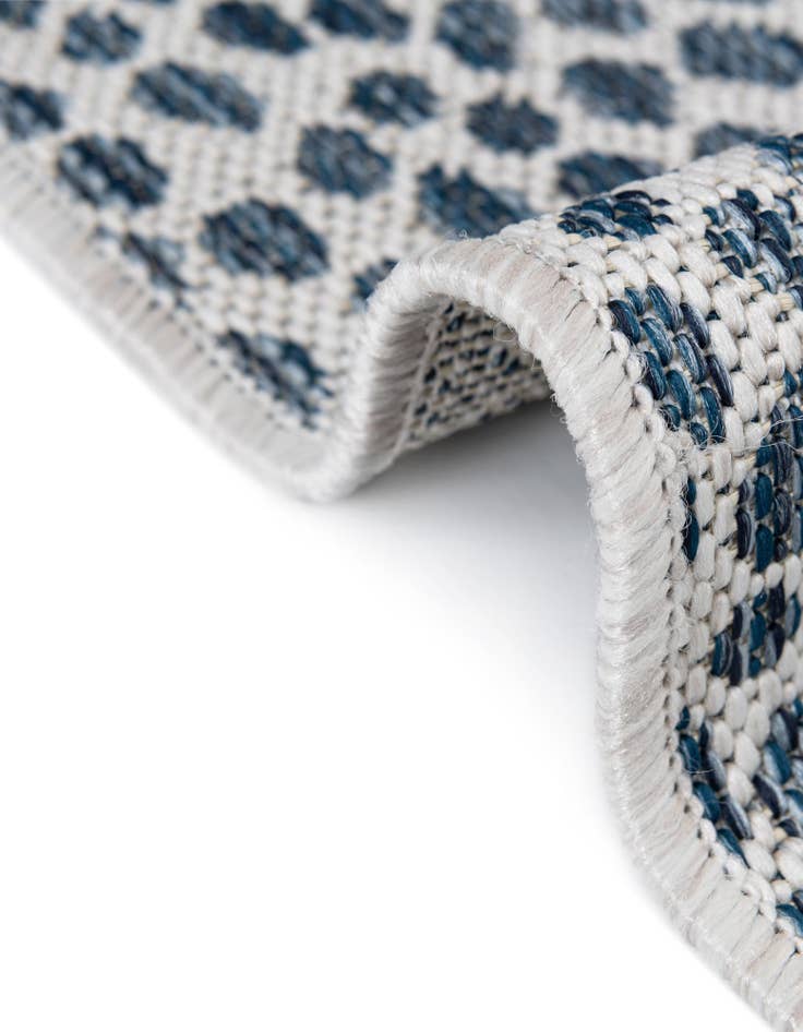 Detail image of 3' x 5' 3 Easy-Clean Jill Zarin Cape Town Indoor / Outdoor Rug