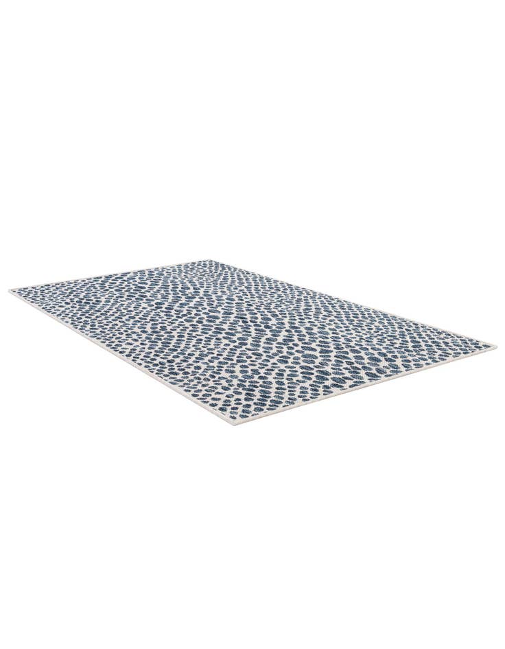 Detail image of 2' 10 x 4' 10  Washable Jill Zarin Indoor / Outdoor Rug