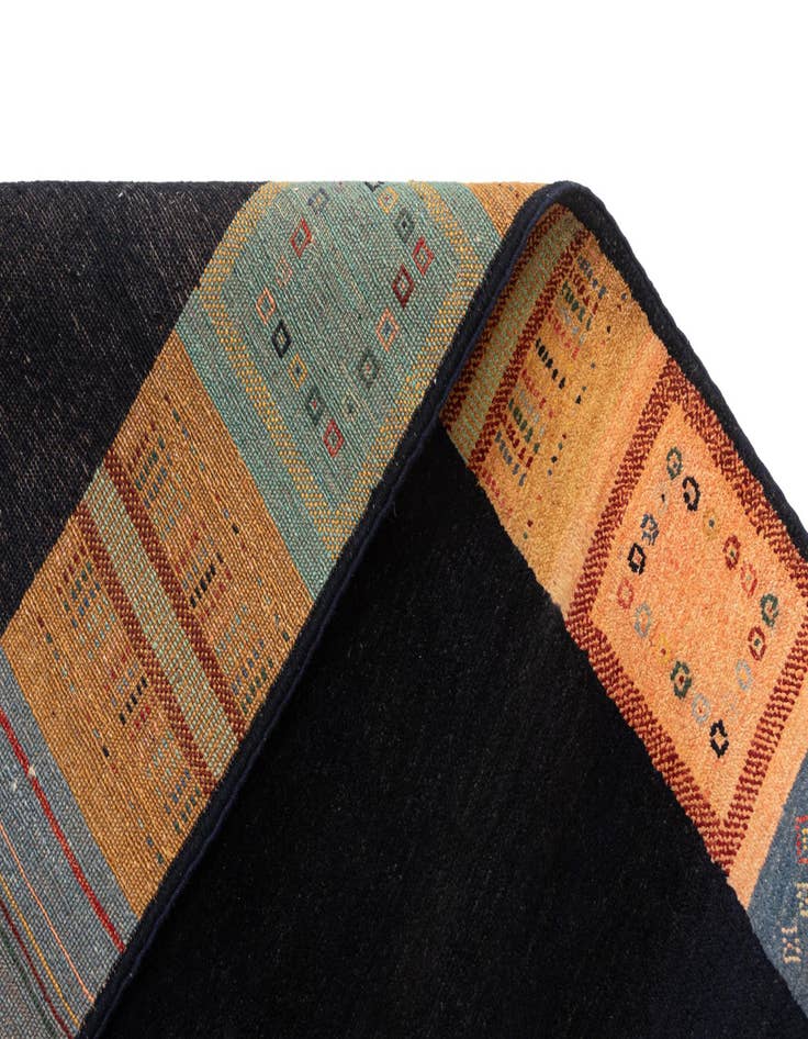 Detail image of 6' 6 x 9' 9 Juma Wool Rug