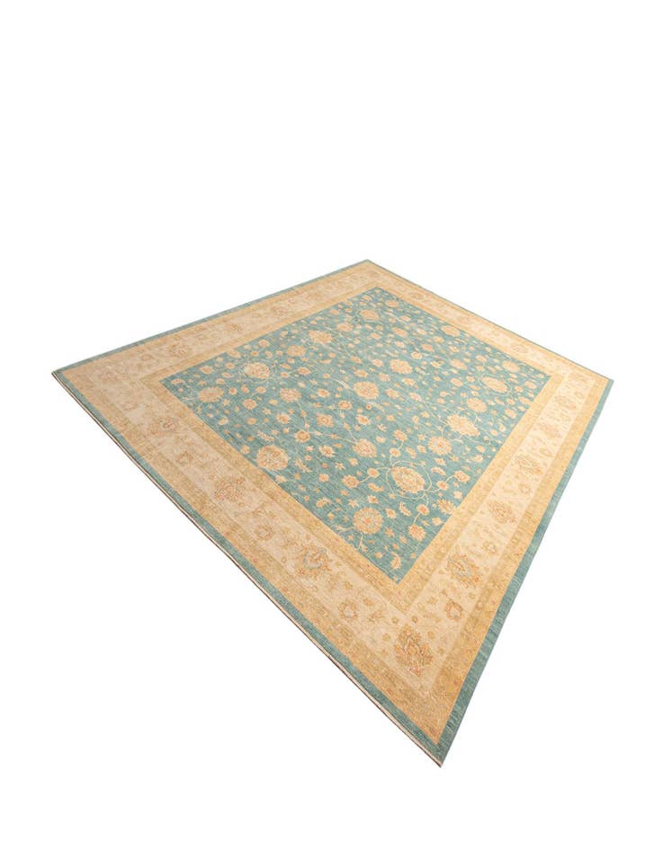 Detail image of 12' 10 x 16' 8 Kaizar Wool Rug