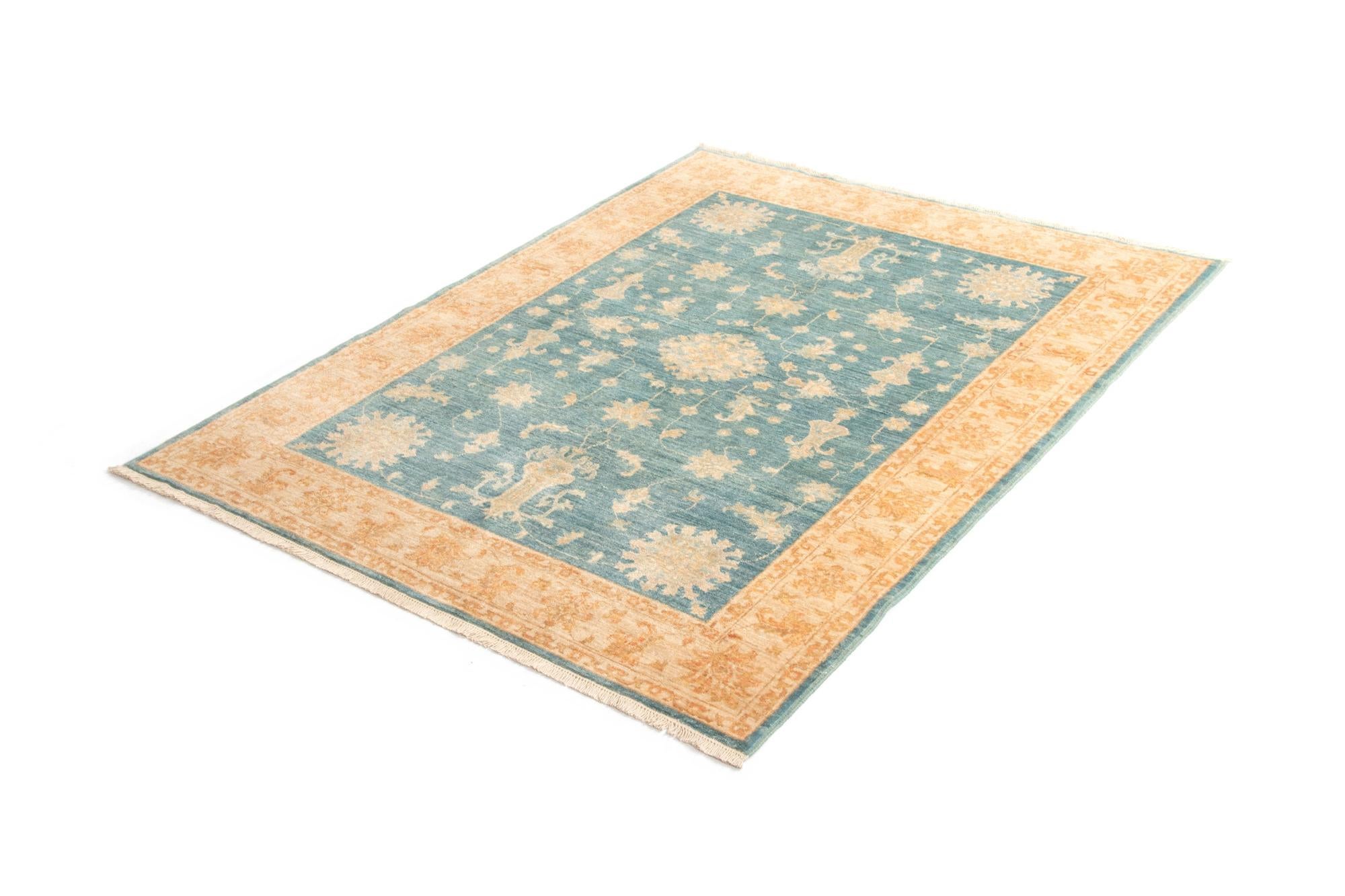 5' x 6' 7 Kaizar Wool Rug