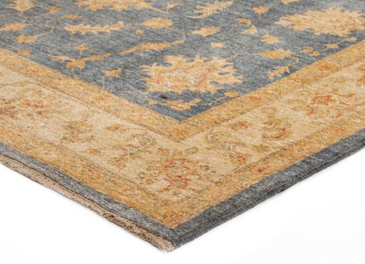 Detail image of 5' 7 x 7' 5 Kaizar Wool Rug