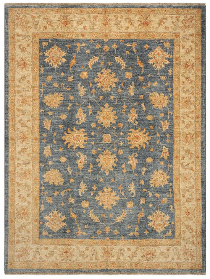 Detail image of 5' 7 x 7' 5 Kaizar Wool Rug