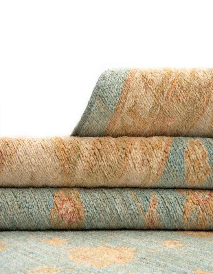 Detail image of 8' 5 x 11' 2 Kaizar Wool Rug