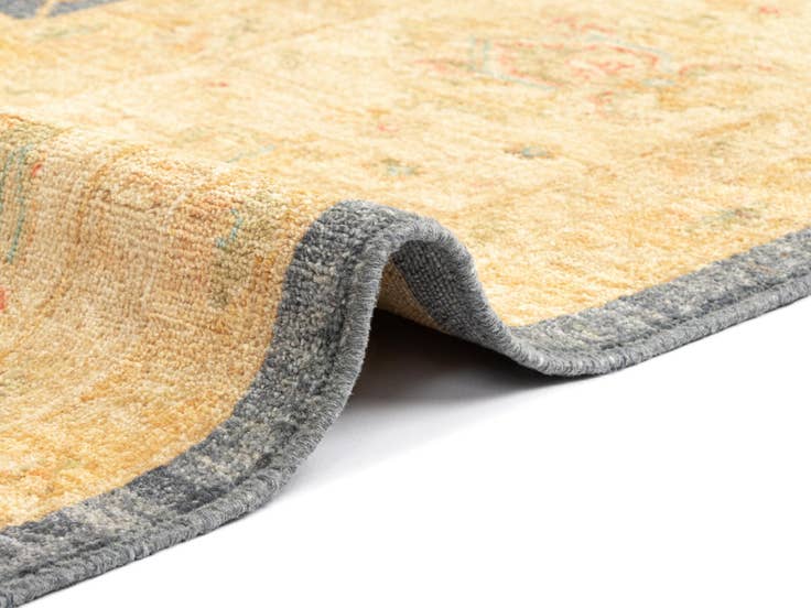 Detail image of 8' 2 x 11' 1 Kaizar Wool Rug