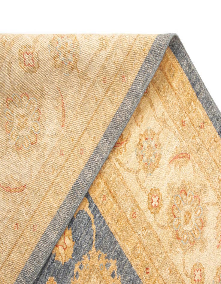 Detail image of 8' 8 x 12' 5 Kaizar Wool Rug