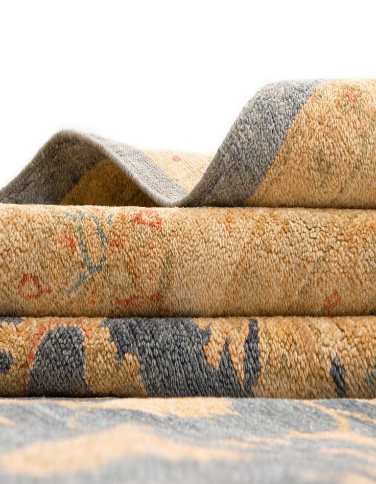 Detail image of 8' 10 x 12' 4 Kaizar Wool Rug