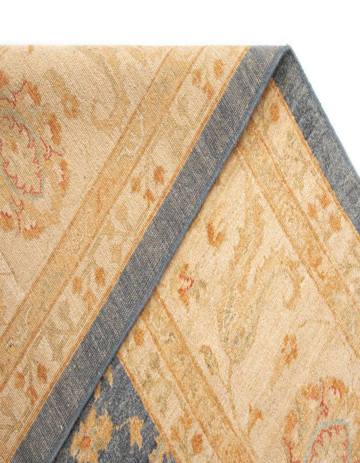 Detail image of 9' 1 x 12' Kaizar Wool Rug