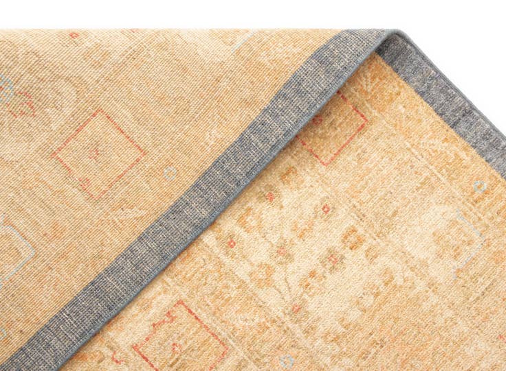 Detail image of 9' 10 x 12' 11 Kaizar Wool Rug